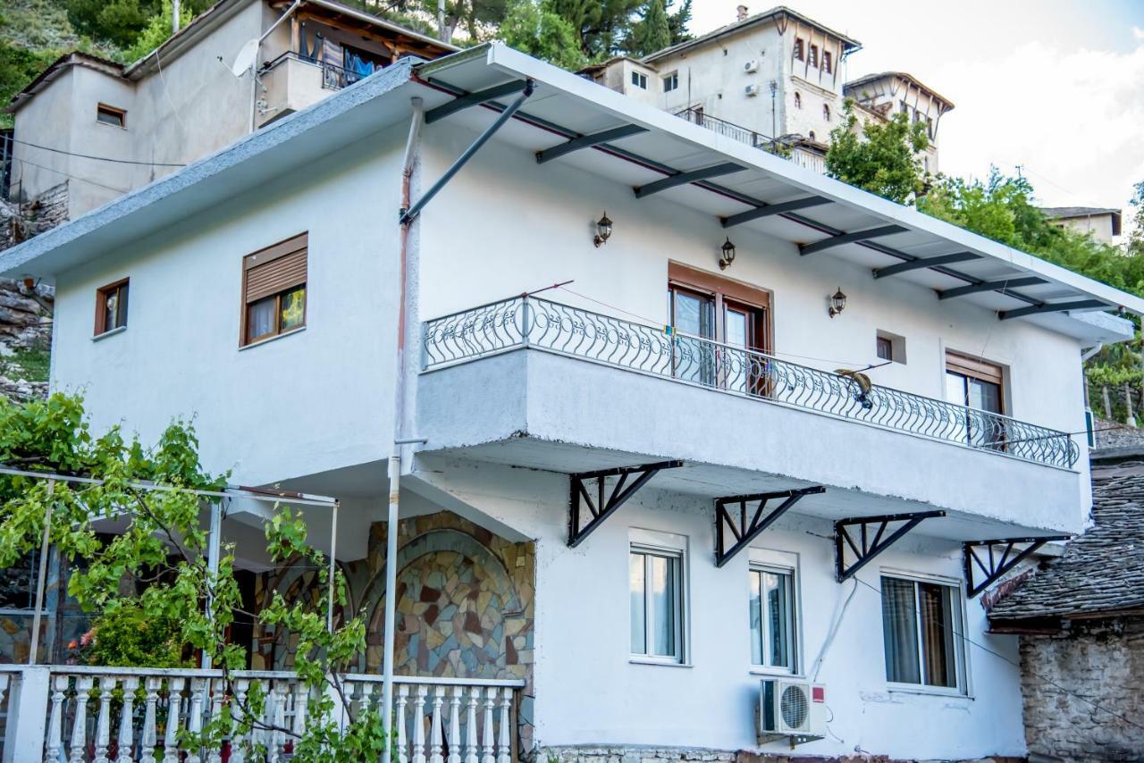 Grandma'S Home Gjirokastër Exterior foto